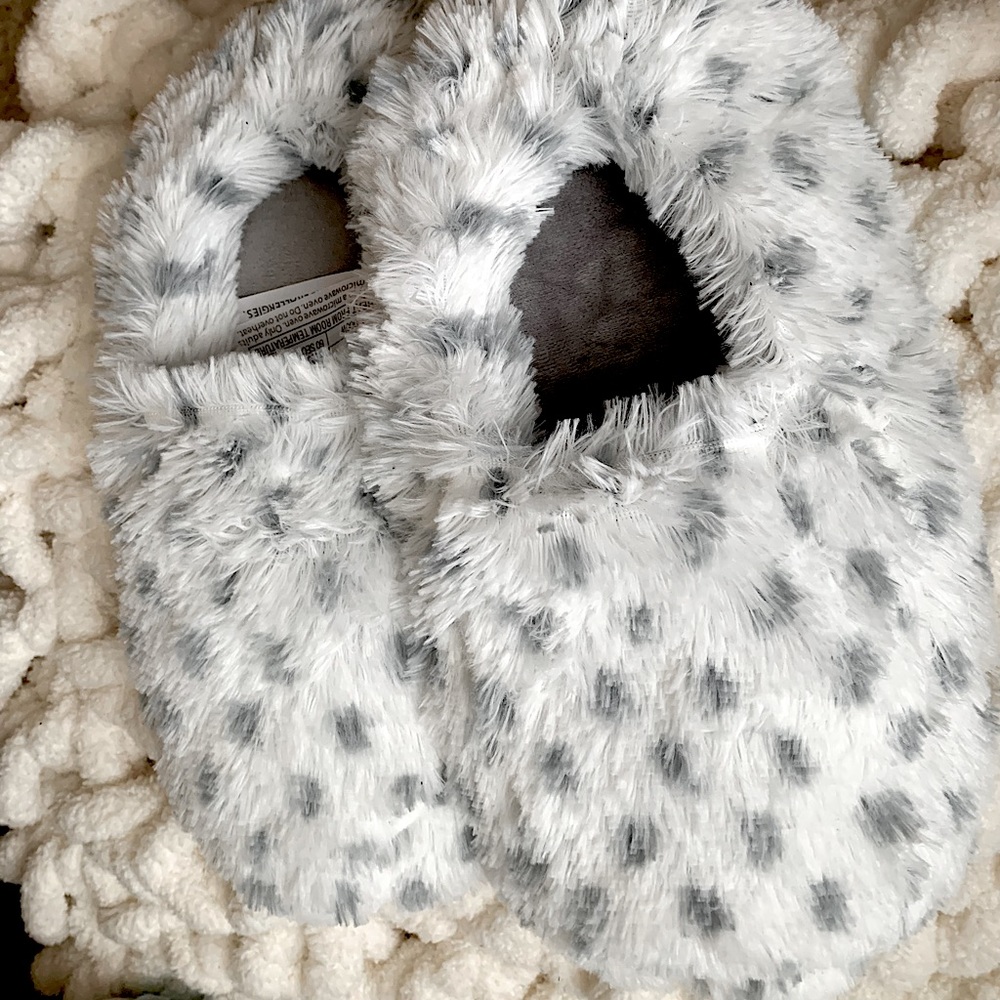 Warmies lavender scented slippers for women